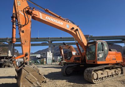 Komatsu PC200-8 Excavator