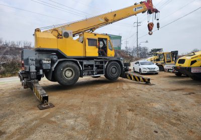 Komatsu PC490LC-11 Excavator
