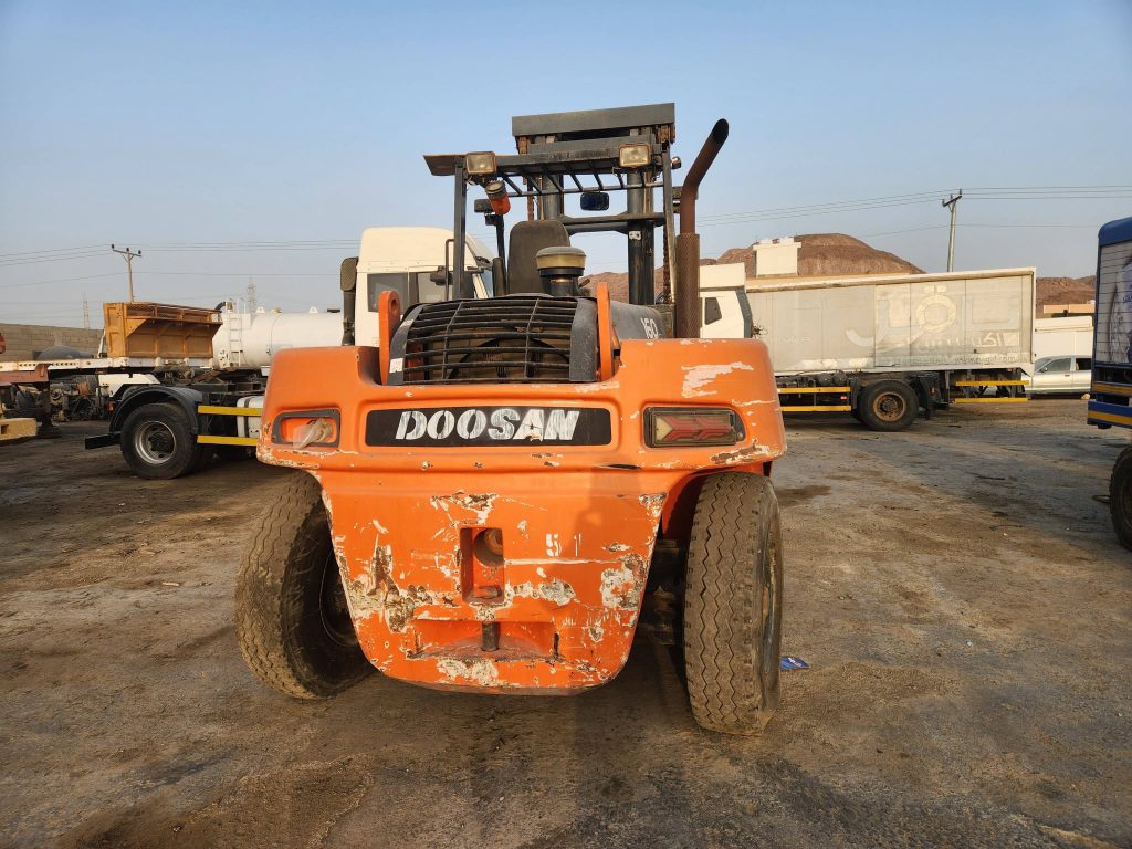 Liebherr LTM1100 Mobile Crane