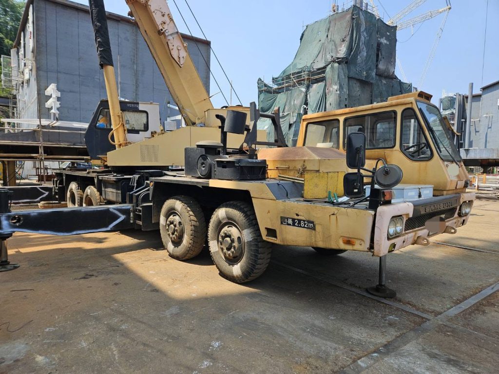 MAN TGX500-44 Dump Truck